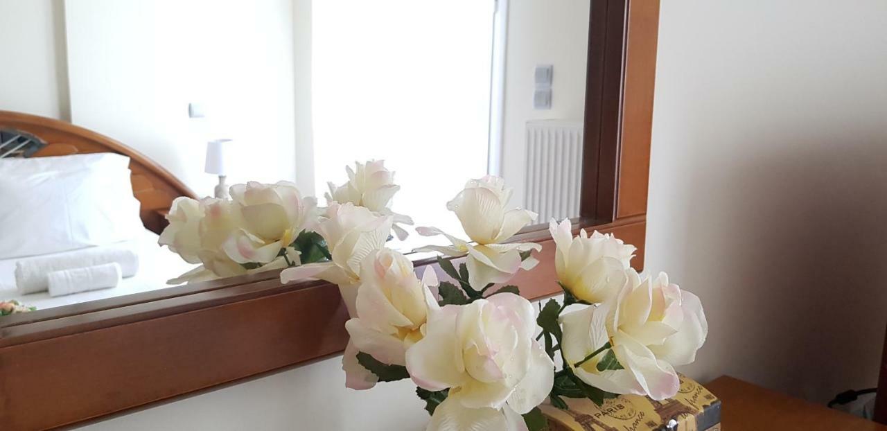 Corinthian Luxury Apartment מראה חיצוני תמונה